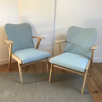 Chaises rénovés en bois et tissu
