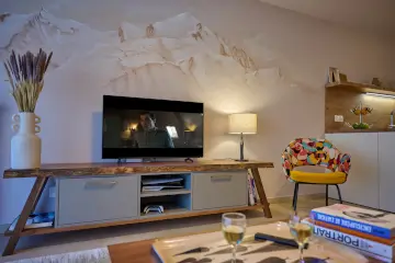 Chaise rénové dans salon séjour